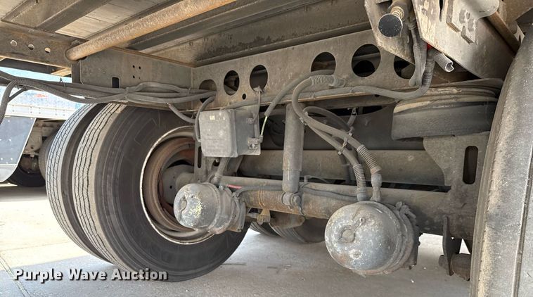 image for item DX5563 2014 Vanguard VXP dry van trailer