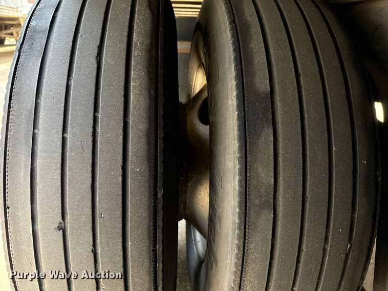 image for item DX5563 2014 Vanguard VXP dry van trailer