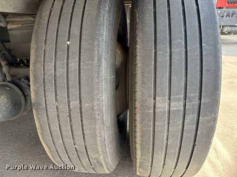 image for item DX5563 2014 Vanguard VXP dry van trailer