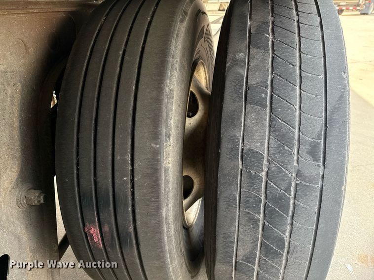 image for item DX5564 2014 Vanguard VXP dry van trailer