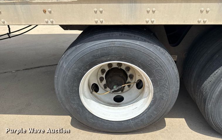 image for item DX5564 2014 Vanguard VXP dry van trailer