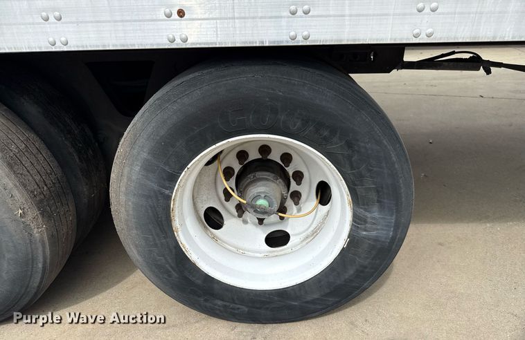 image for item DX5565 2014 Vanguard VXP dry van trailer