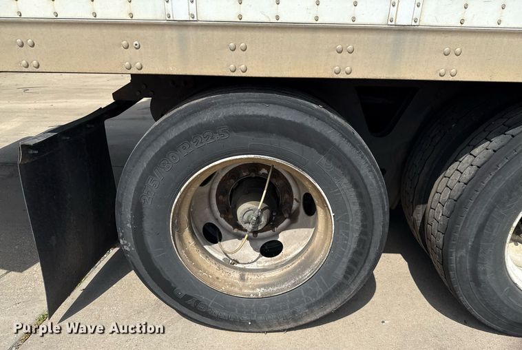 image for item DX5566 2014 Vanguard VXP dry van trailer