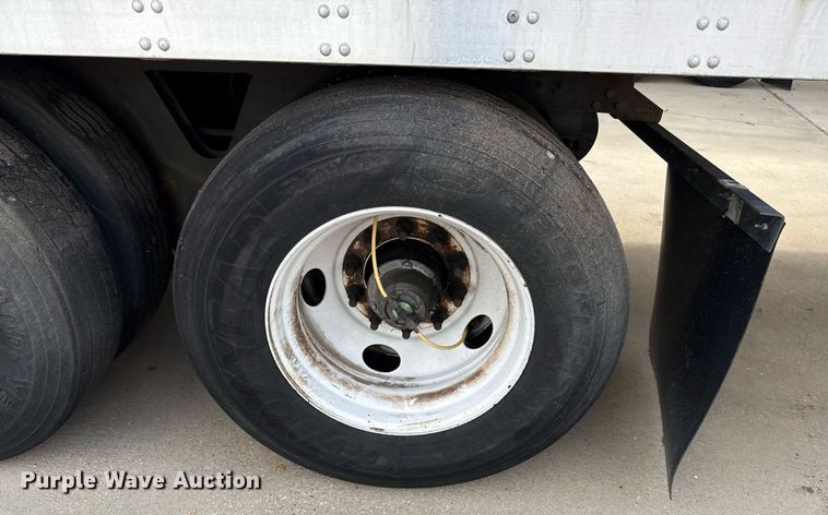 image for item DX5568 2014 Vanguard VXP dry van trailer