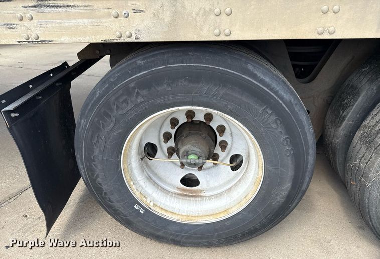 image for item DX5569 2014 Vanguard VXP dry van trailer