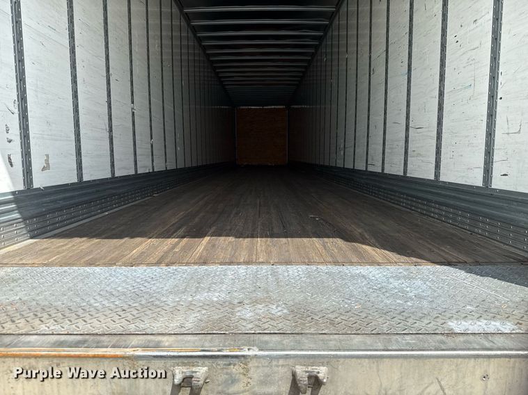 image for item DX5570 2014 Vanguard VXP dry van trailer