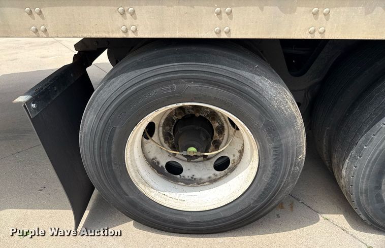 image for item DX5571 2014 Vanguard VXP dry van trailer