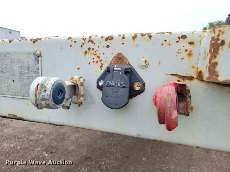 image for item DX7080 1995 Great Dane GPASFK-248 flatbed trailer