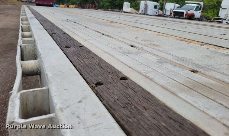 image for item DX7080 1995 Great Dane GPASFK-248 flatbed trailer