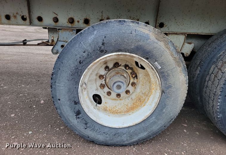 image for item DX7080 1995 Great Dane GPASFK-248 flatbed trailer