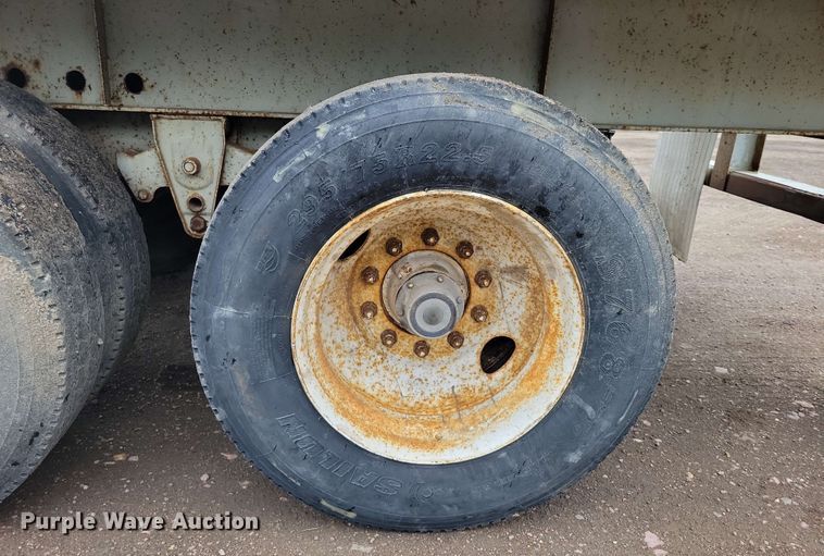 image for item DX7080 1995 Great Dane GPASFK-248 flatbed trailer