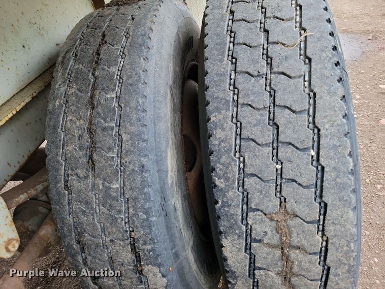 image for item DX7080 1995 Great Dane GPASFK-248 flatbed trailer