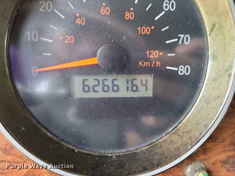 image for item DX7104 1999 Kenworth  W900L semi truck