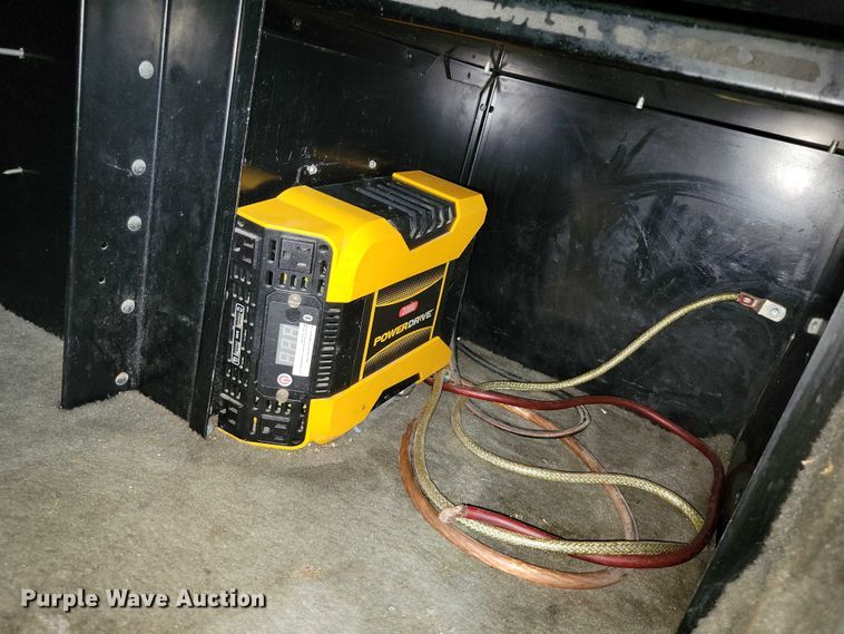 image for item DX7104 1999 Kenworth  W900L semi truck