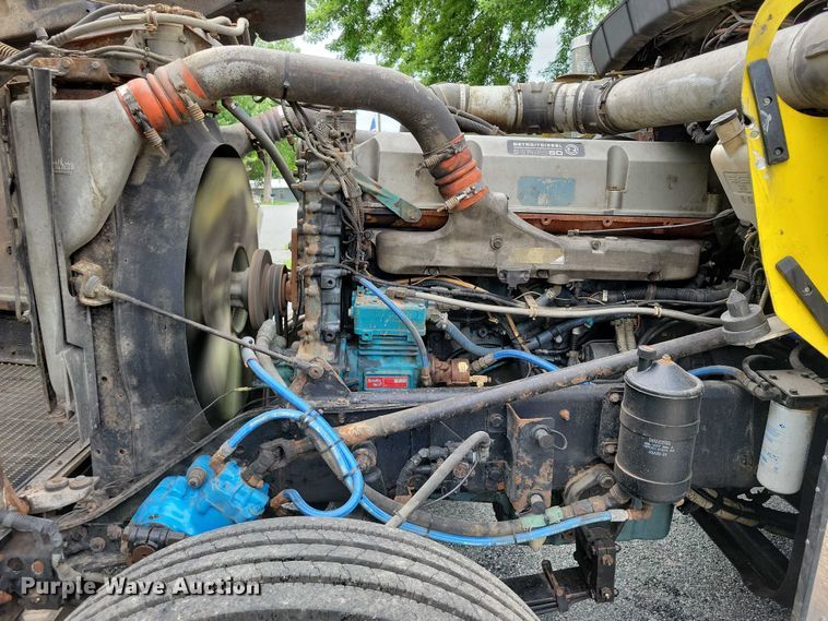 image for item DX7104 1999 Kenworth  W900L semi truck