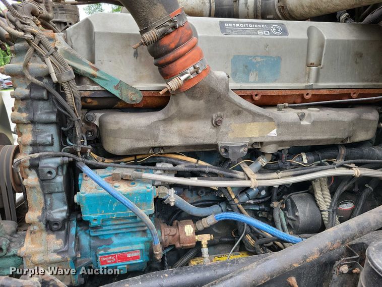 image for item DX7104 1999 Kenworth  W900L semi truck