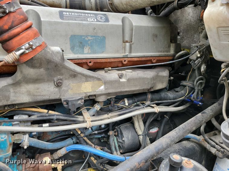 image for item DX7104 1999 Kenworth  W900L semi truck