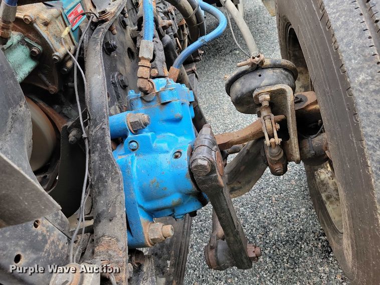 image for item DX7104 1999 Kenworth  W900L semi truck