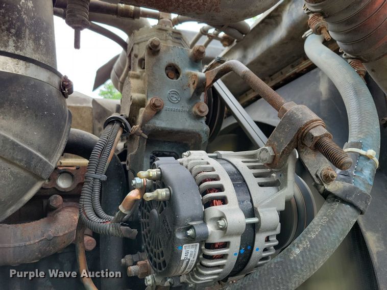 image for item DX7104 1999 Kenworth  W900L semi truck