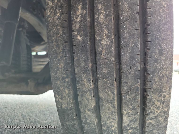 image for item DX7104 1999 Kenworth  W900L semi truck