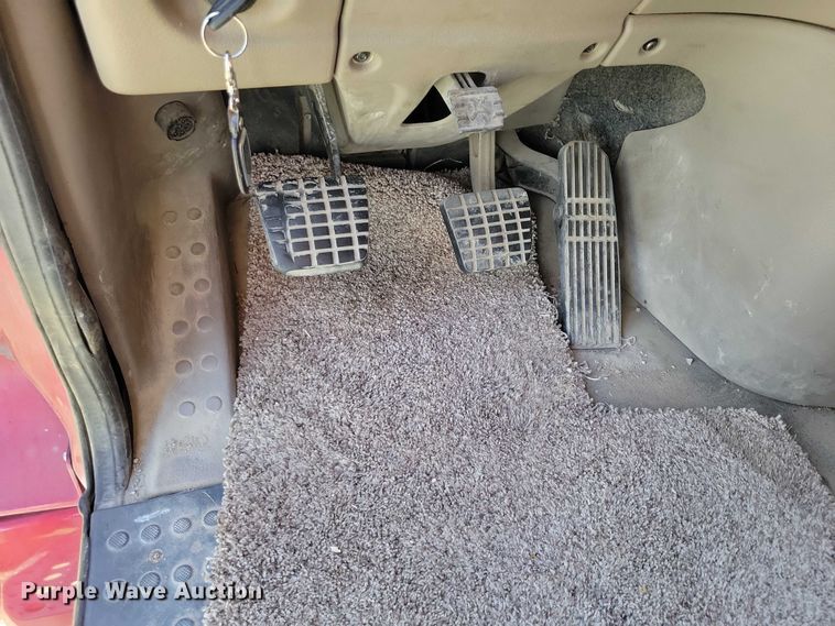 image for item DX7117 2016 Freightliner Cascadia semi truck