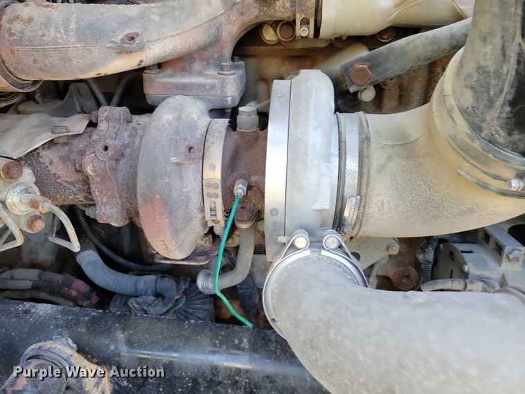 image for item DX7117 2016 Freightliner Cascadia semi truck