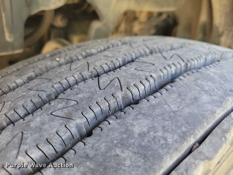 image for item DX7117 2016 Freightliner Cascadia semi truck