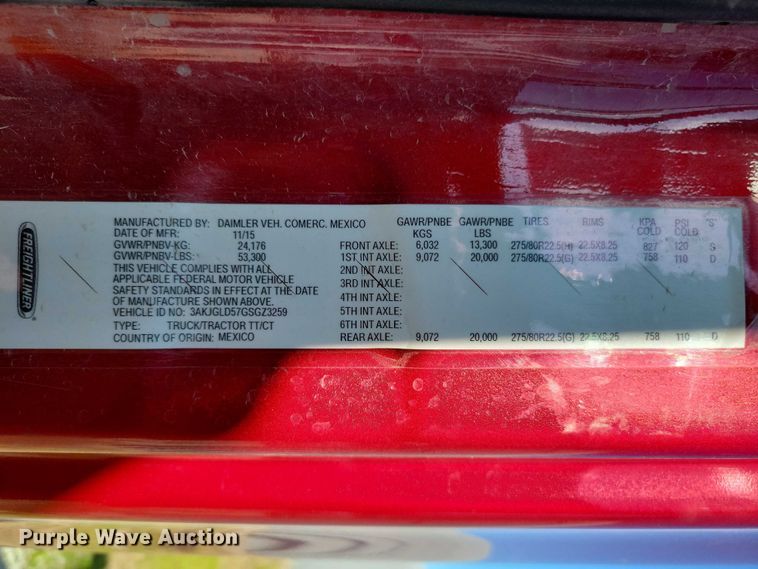 image for item DX7117 2016 Freightliner Cascadia semi truck