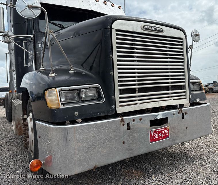 image for item DX7992 1994 Freightliner FLD semi truck