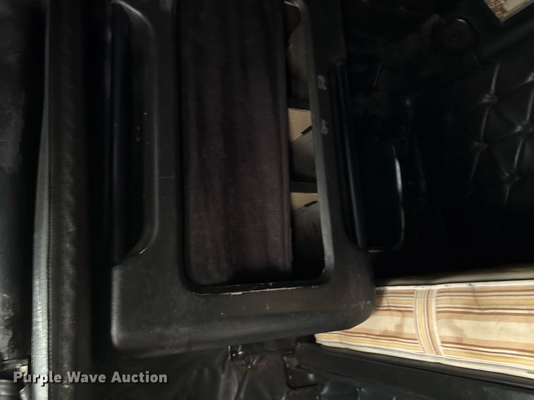 image for item DX7992 1994 Freightliner FLD semi truck