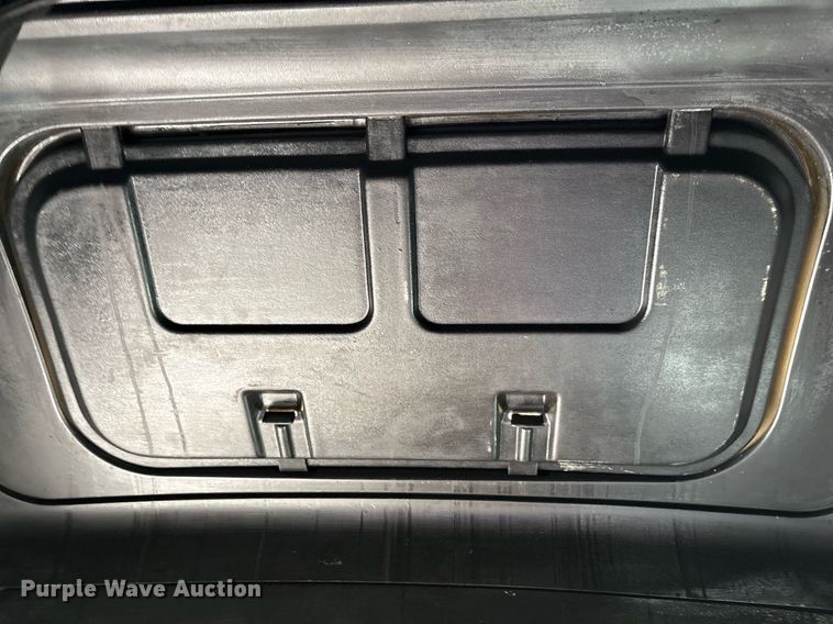 image for item DX7992 1994 Freightliner FLD semi truck