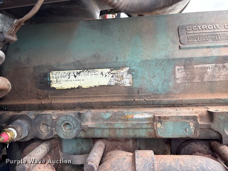 image for item DX7992 1994 Freightliner FLD semi truck