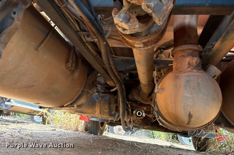 image for item DX7993 2009 Freightliner Cascadia semi truck