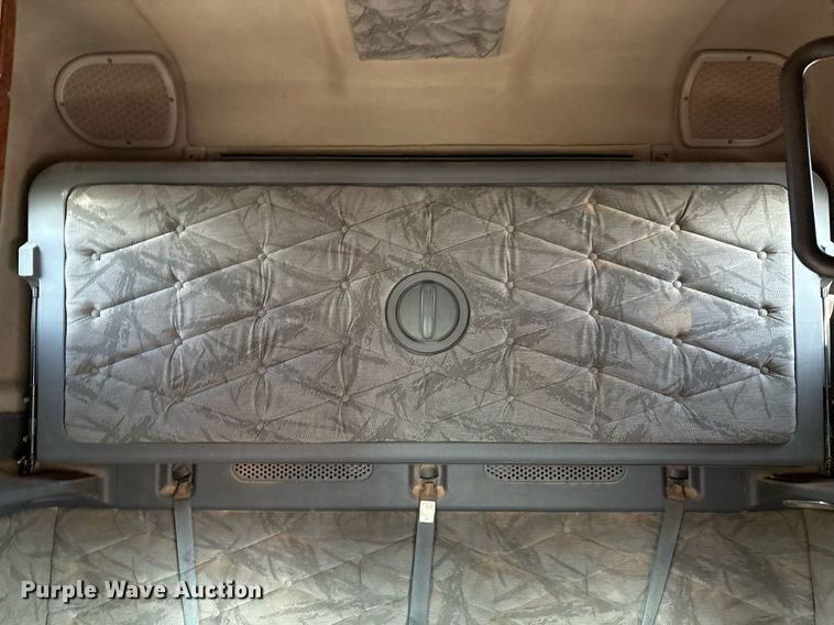 image for item DX7993 2009 Freightliner Cascadia semi truck