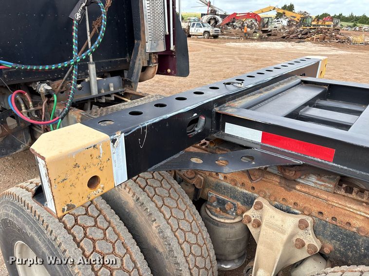 image for item DX7999 2021 Kwik Equipment 40GN2LA-HD-PW-QFS R01 container trailer