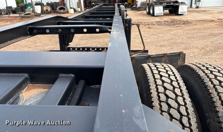 image for item DX7999 2021 Kwik Equipment 40GN2LA-HD-PW-QFS R01 container trailer