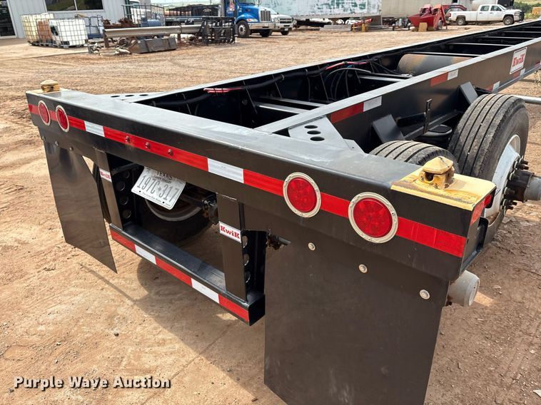 image for item DX7999 2021 Kwik Equipment 40GN2LA-HD-PW-QFS R01 container trailer