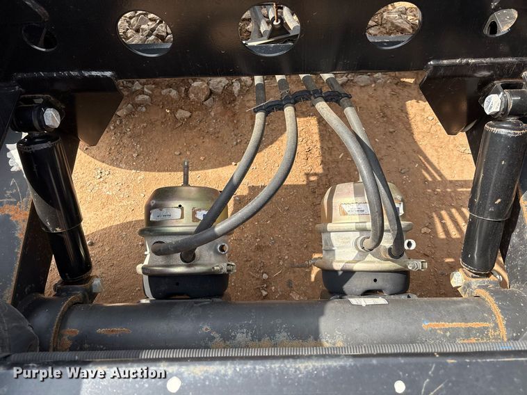 image for item DX7999 2021 Kwik Equipment 40GN2LA-HD-PW-QFS R01 container trailer