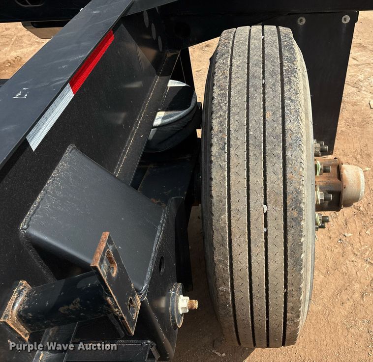 image for item DX7999 2021 Kwik Equipment 40GN2LA-HD-PW-QFS R01 container trailer