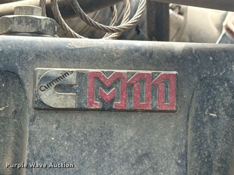 image for item DY0241 1994 Ford L9000 truck cab and chassis