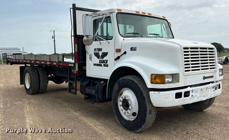 image for item DY0654 2001 International 4700 dump flatbed truck