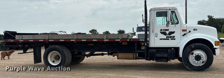 image for item DY0654 2001 International 4700 dump flatbed truck