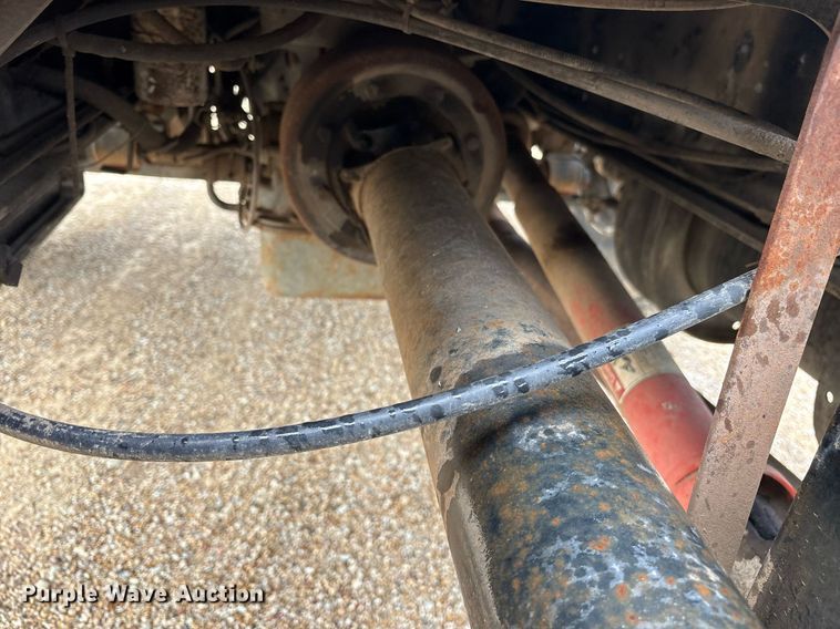 image for item DY0654 2001 International 4700 dump flatbed truck