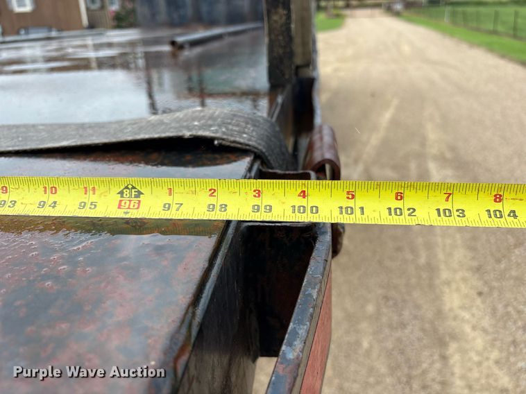 image for item DY0654 2001 International 4700 dump flatbed truck