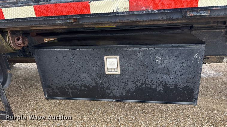 image for item DY0654 2001 International 4700 dump flatbed truck