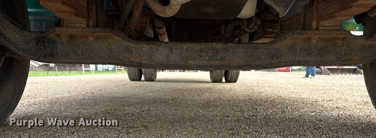 image for item DY0654 2001 International 4700 dump flatbed truck