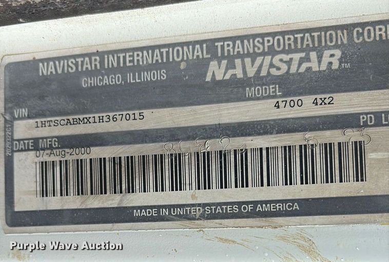 image for item DY0654 2001 International 4700 dump flatbed truck