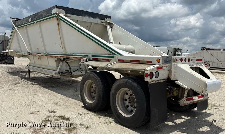 image for item DY0698 2000 Red River BD237 bottom dump trailer
