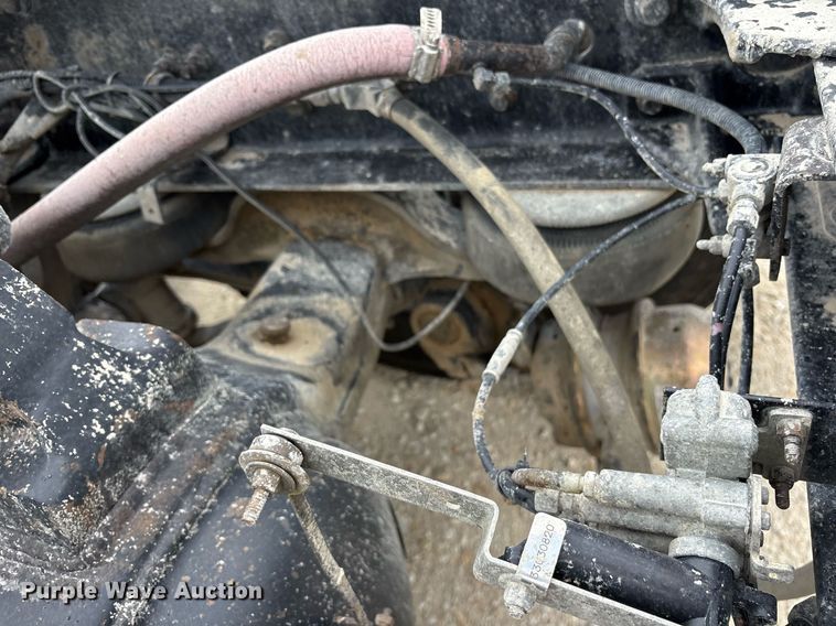 image for item DY0699 1999 Kenworth T600 semi truck