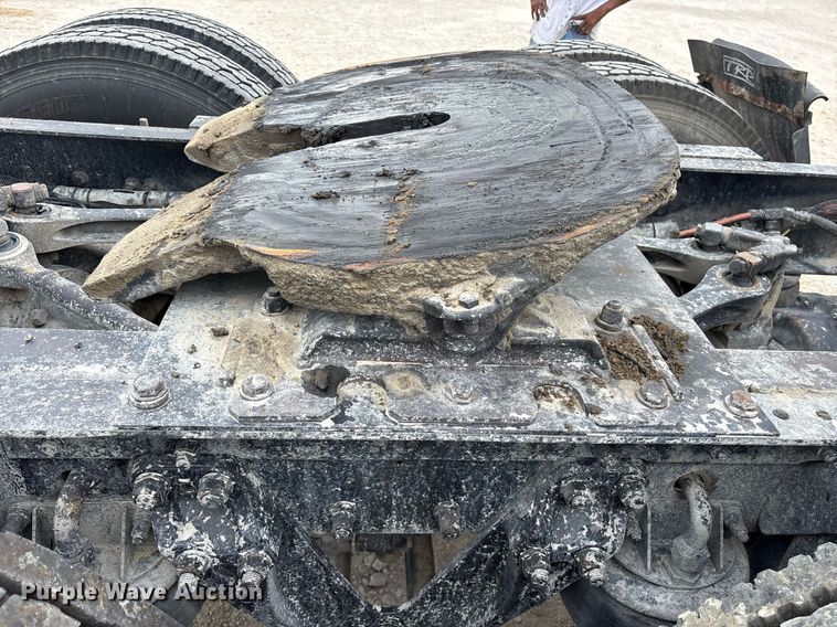 image for item DY0699 1999 Kenworth T600 semi truck